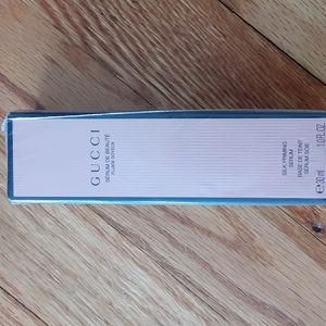 NIB GUCCI Silk Primer